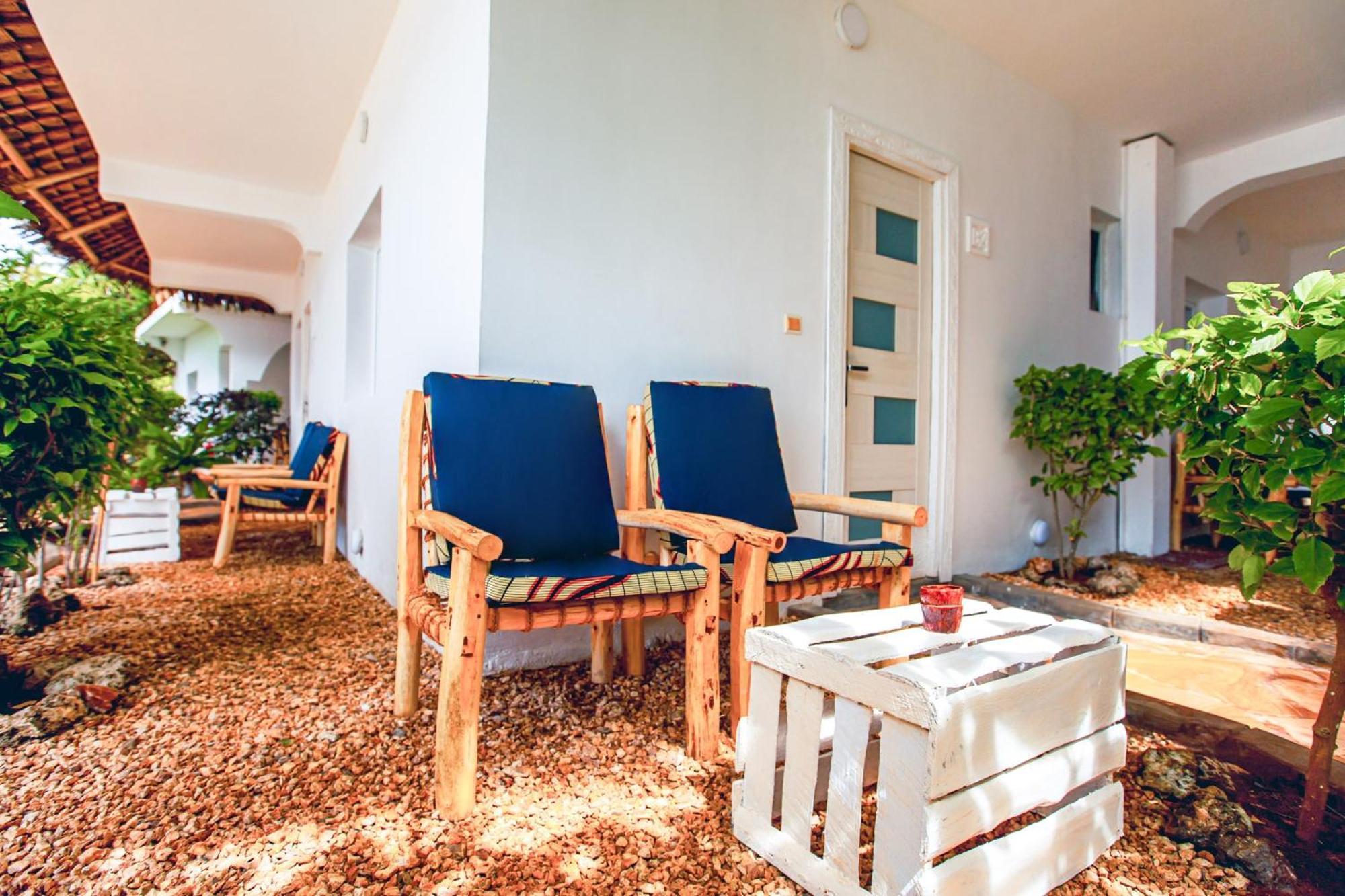Classic Garden Room,1613442862:JPEG